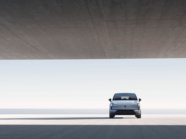 Volvo EX30 เปิดตัวไปเมื่อเดือนกันยายน 2566  ได้รับผลตอบรับจากผู้บริโภคเป็นอย่างดี 